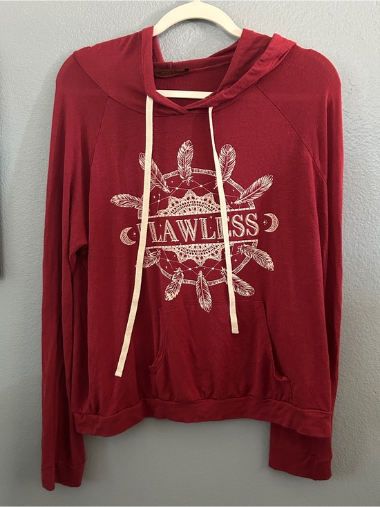 Rags to Raches Tops - Maroon Pullover Hoodie with White Dreamcatcher Graphic